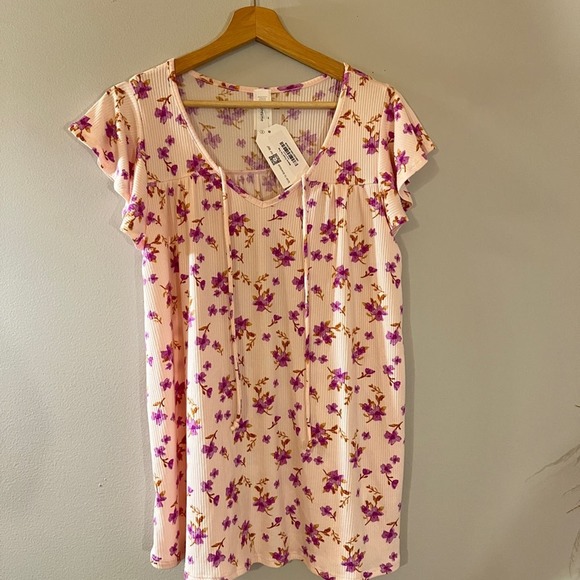 NWT Honeyme Floral Top size Small - Picture 2 of 3